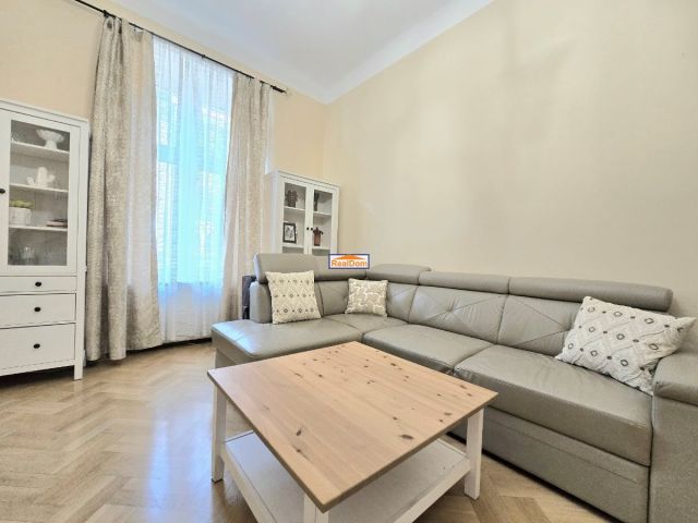 Mieszkanie 4-pokojowe Kraków Stare Miasto, ul. Szlak. Zdjęcie 9