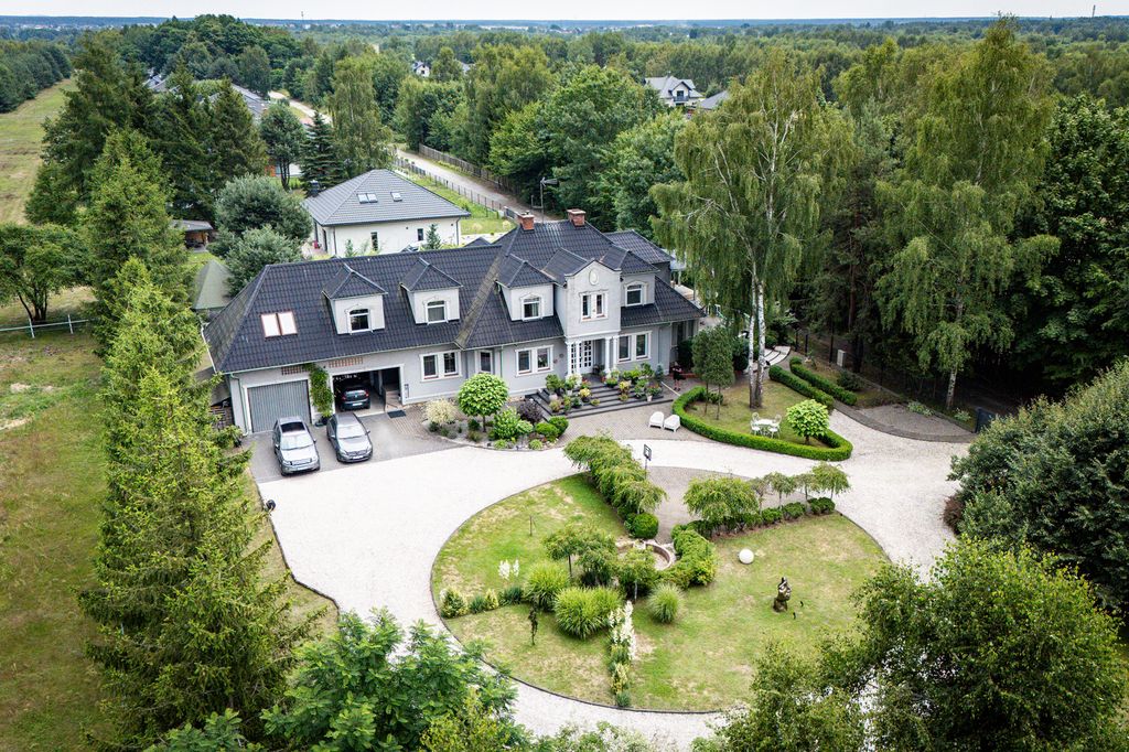 dom wolnostojący, 7 pokoi Biłgoraj, ul. Zacisze. Zdjęcie 1