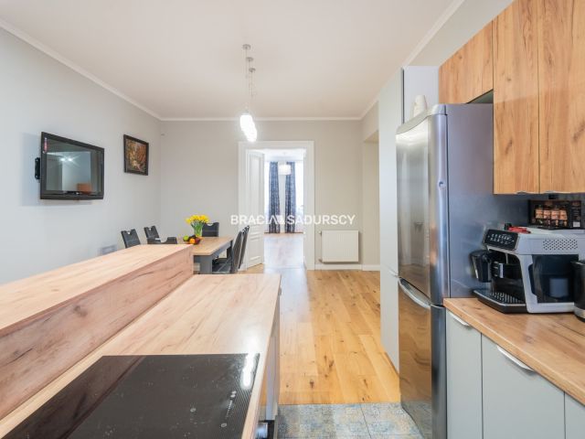 Mieszkanie 3-pokojowe Kraków Stare Miasto, ul. Józefa Szujskiego. Zdjęcie 12