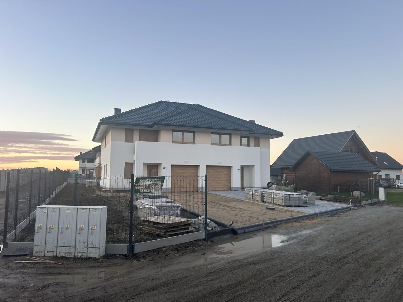 bliźniak, 5 pokoi Proszków