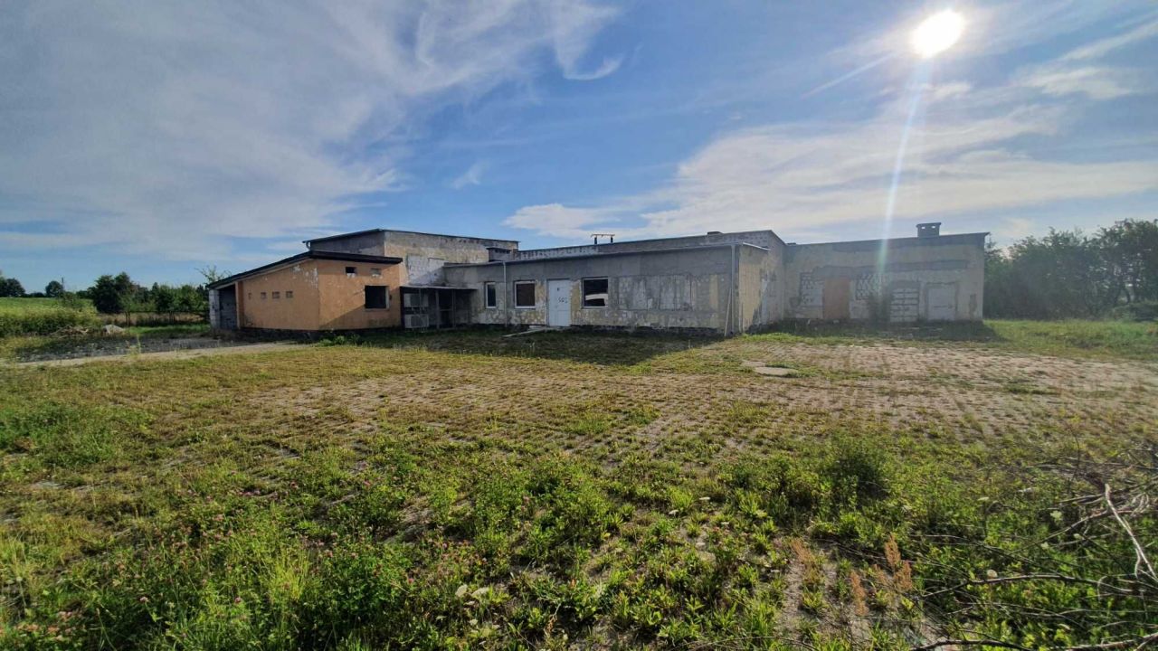 Nieruchomość komercyjna Świątki