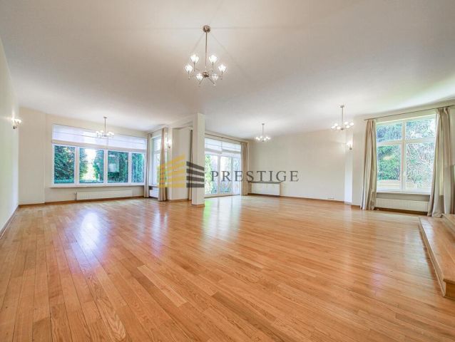 bliźniak, 8 pokoi Konstancin-Jeziorna, ul. Willowa. Zdjęcie 3