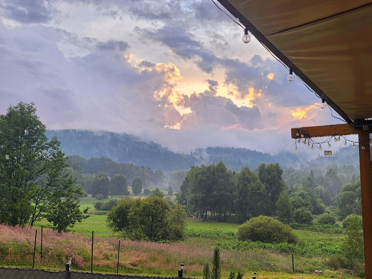 dom wolnostojący, 3 pokoje Las, Nieokreślona. Zdjęcie 4