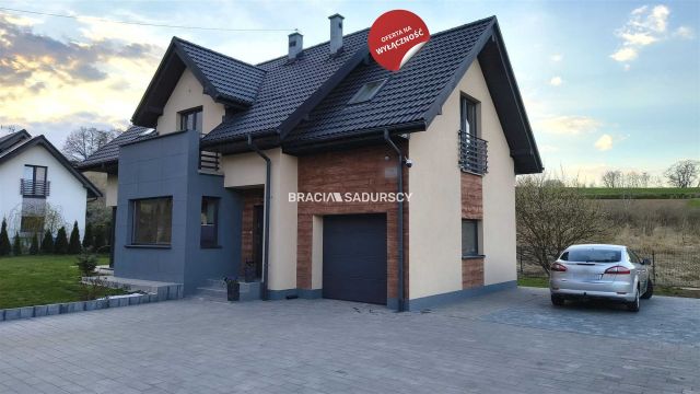 dom wolnostojący, 5 pokoi Michałowice, ul. Krakowska. Zdjęcie 1