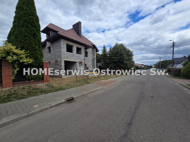 dom wolnostojący, 5 pokoi Ostrowiec Świętokrzyski Kolonia Robotnicza. Zdjęcie 4