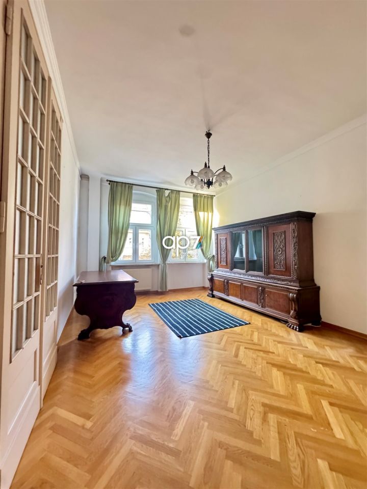 Mieszkanie 4-pokojowe Katowice Śródmieście, ul. Wita Stwosza. Zdjęcie 2