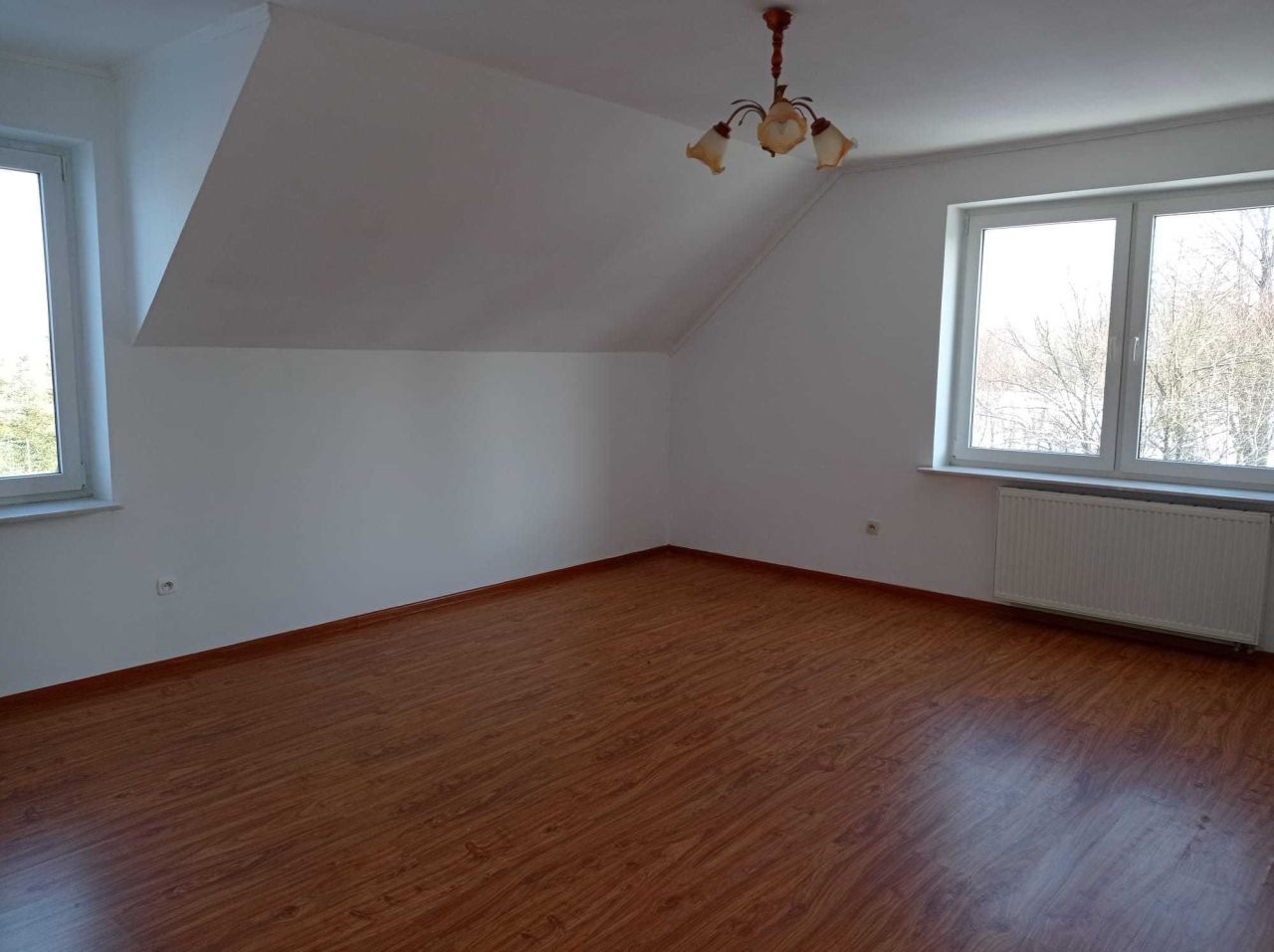 dom wolnostojący, 7 pokoi Jastkowice. Zdjęcie 8