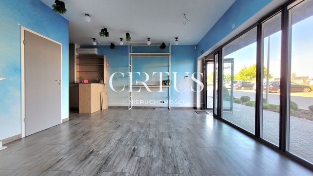 Nieruchomość komercyjna Wawrów. Zdjęcie 2