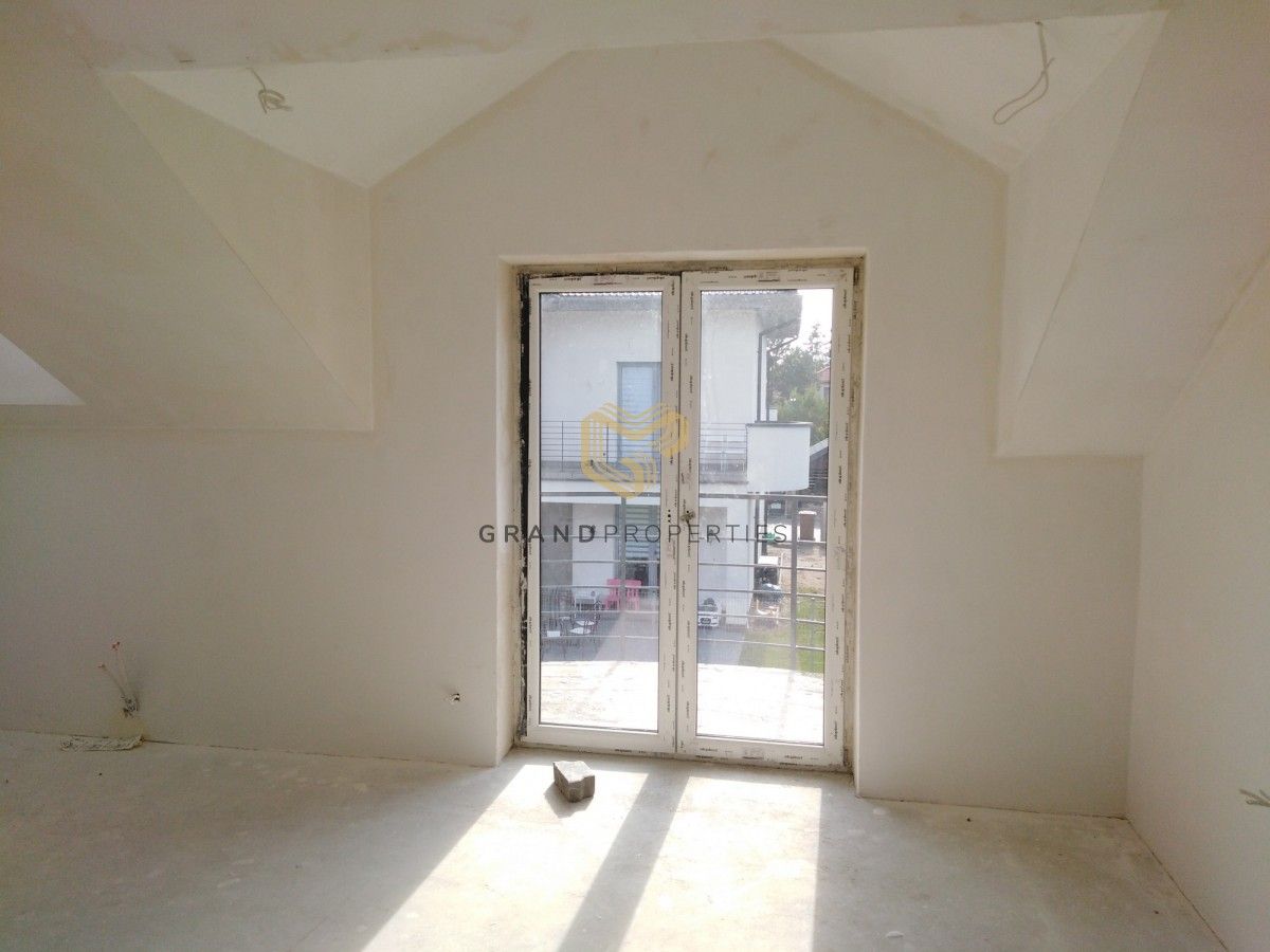 bliźniak, 5 pokoi Warszawa Wawer. Zdjęcie 8