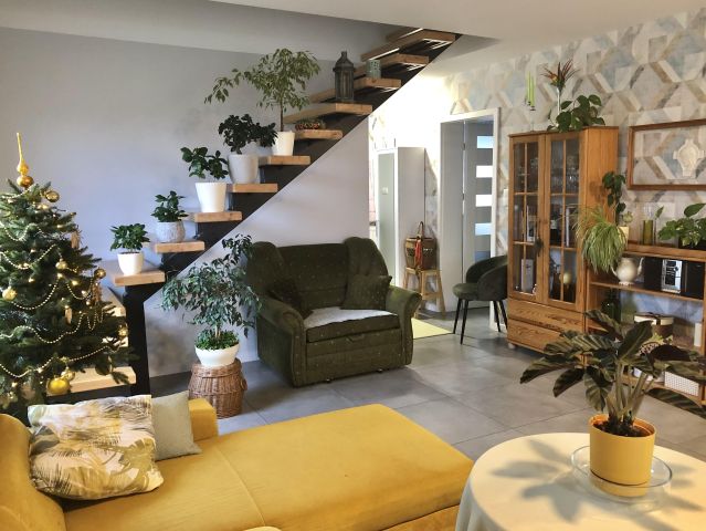 dom wolnostojący, 4 pokoje Siedliska, ul. Kasztanowa. Zdjęcie 1