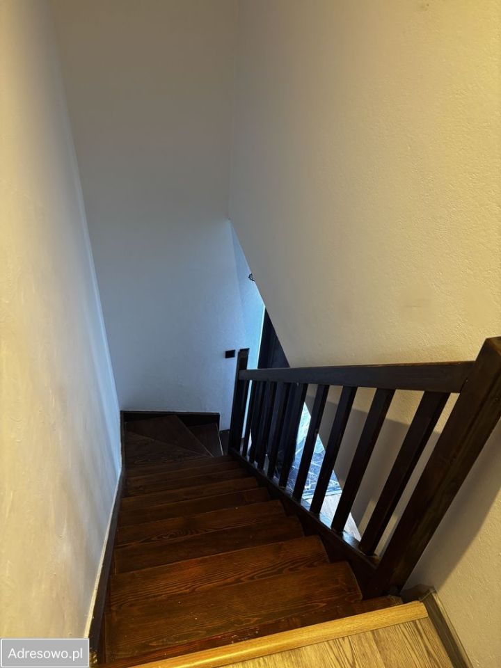 dom wolnostojący, 5 pokoi Surochów. Zdjęcie 12