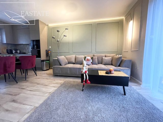 dom szeregowy, 5 pokoi Marki. Zdjęcie 1