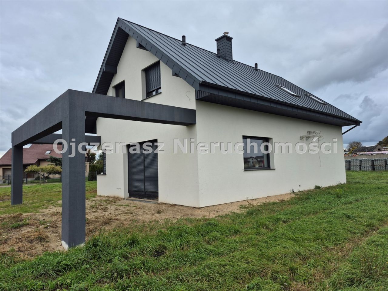 dom wolnostojący, 5 pokoi Dobrcz. Zdjęcie 2