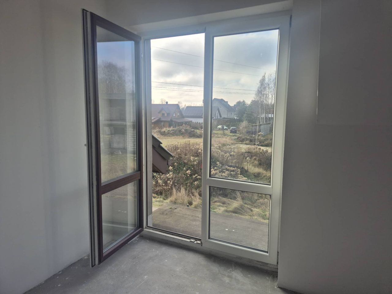 dom wolnostojący, 6 pokoi Dębe Wielkie. Zdjęcie 2