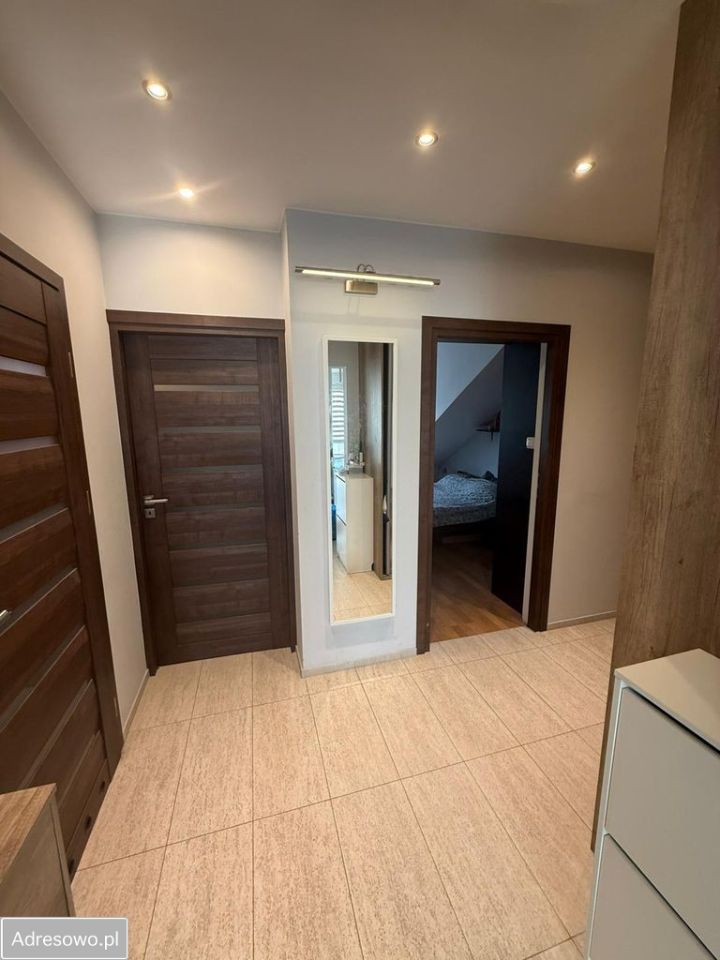 Mieszkanie 3-pokojowe Latchorzew. Zdjęcie 3