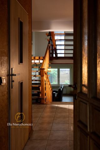 dom wolnostojący, 6 pokoi Jelenia Góra Zabobrze, ul. Wiśniowa. Zdjęcie 9