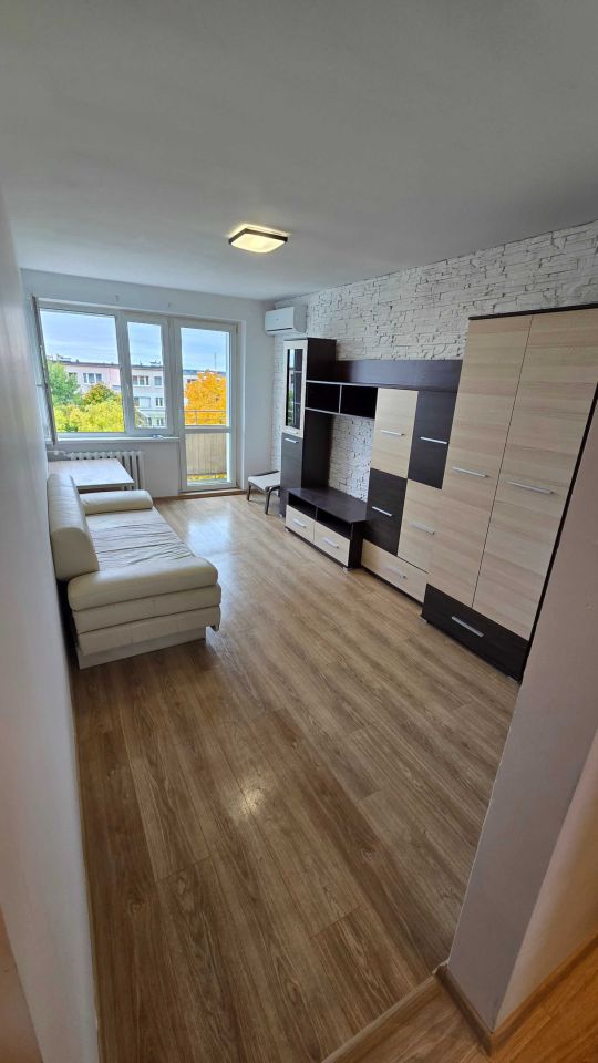 Mieszkanie 3-pokojowe Śrem, ul. Tadeusza Bora Komorowskiego. Zdjęcie 1