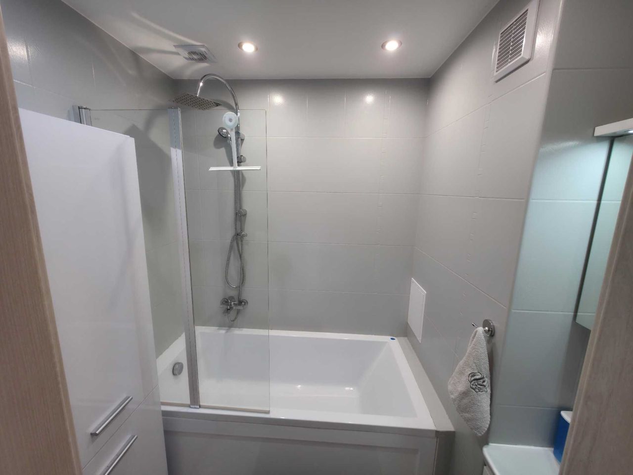 Mieszkanie 3-pokojowe Wieluń, os. Stare Sady. Zdjęcie 5