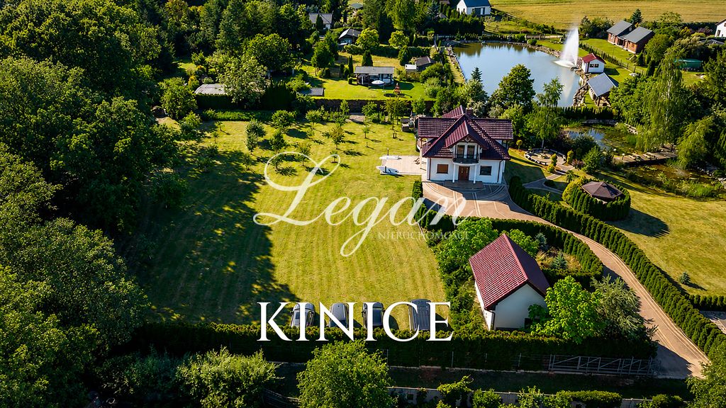 dom wolnostojący, 4 pokoje Kinice. Zdjęcie 2