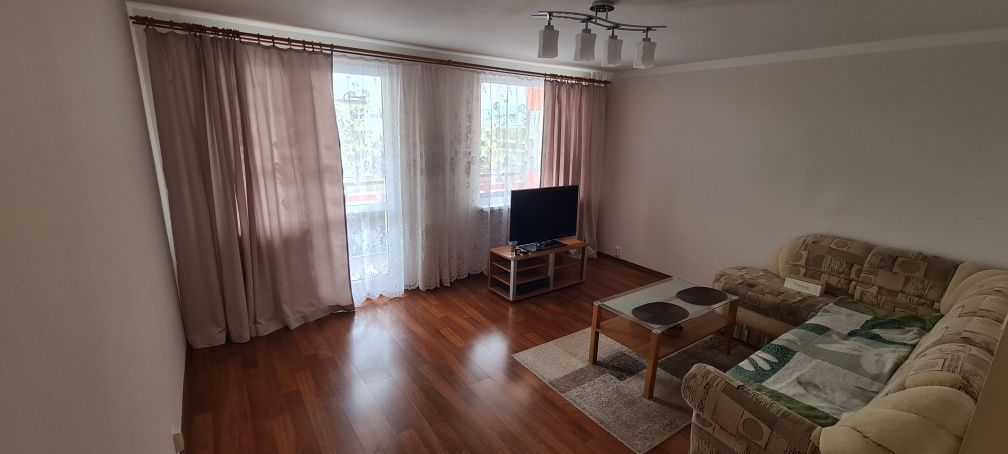 Mieszkanie 3-pokojowe Jelenia Góra Zabobrze, ul. Jana Kiepury. Zdjęcie 4