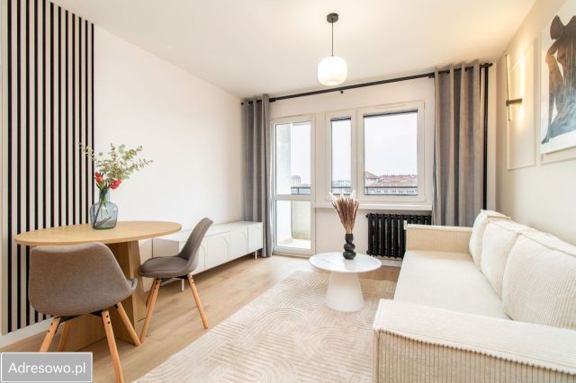 Mieszkanie 4-pokojowe Kraków Mistrzejowice, os. Piastów. Zdjęcie 1