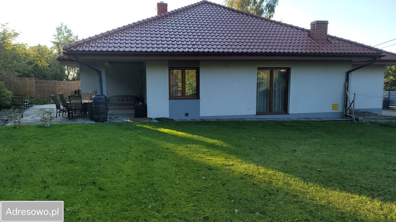 dom wolnostojący, 3 pokoje Tarnów Krzyż, ul. Migdałowa