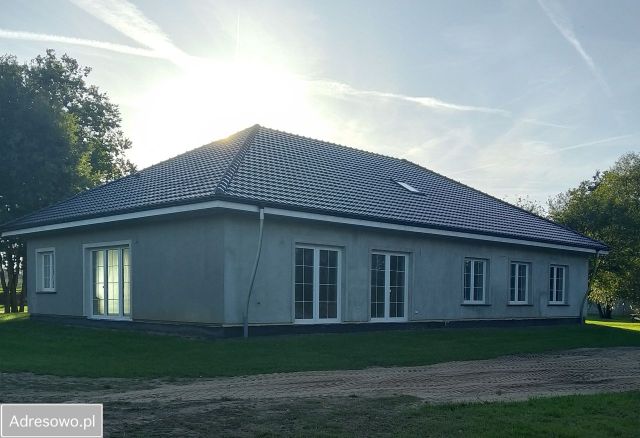 dom wolnostojący, 4 pokoje Kraśnik Dolny. Zdjęcie 1