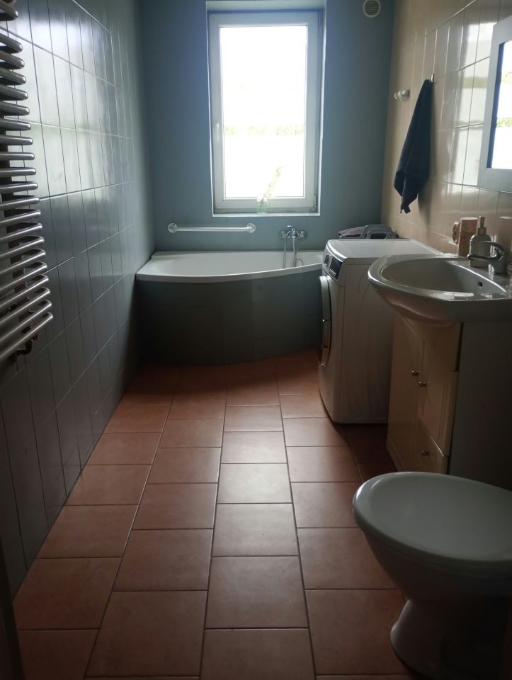 dom wolnostojący, 7 pokoi Rogowice. Zdjęcie 9