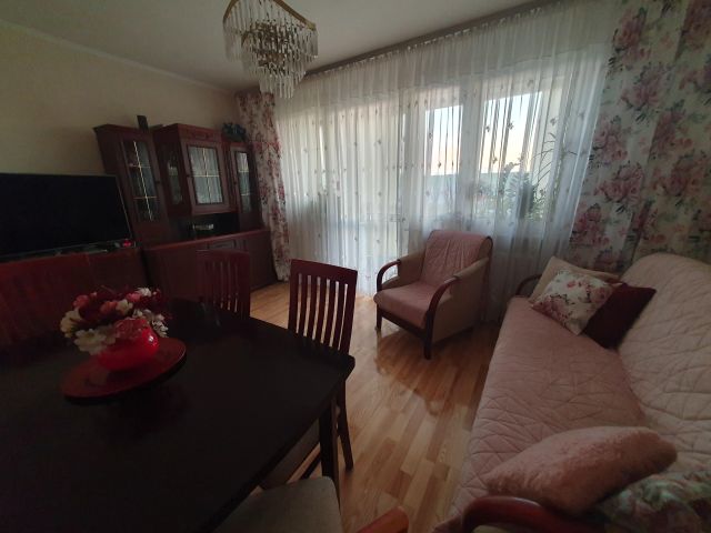 Mieszkanie 3-pokojowe Nowy Dwór Mazowiecki Osiedle Młodych, ul. gen. Władysława Sikorskiego. Zdjęcie 1