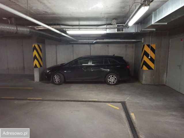 Garaż/miejsce parkingowe Warszawa Targówek, ul. Uznamska. Zdjęcie 1