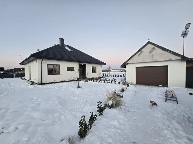 dom wolnostojący, 4 pokoje Sitne. Zdjęcie 3