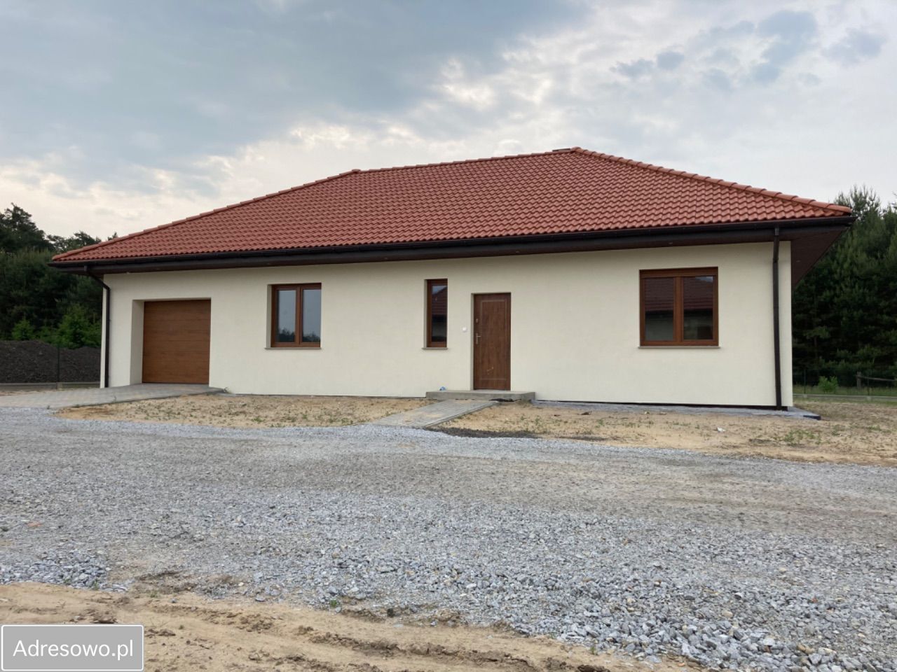 dom wolnostojący, 4 pokoje Poniatowice