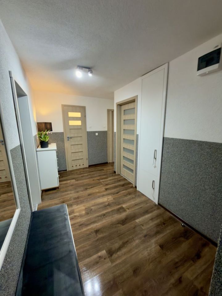 Mieszkanie 4-pokojowe Kalsk. Zdjęcie 5