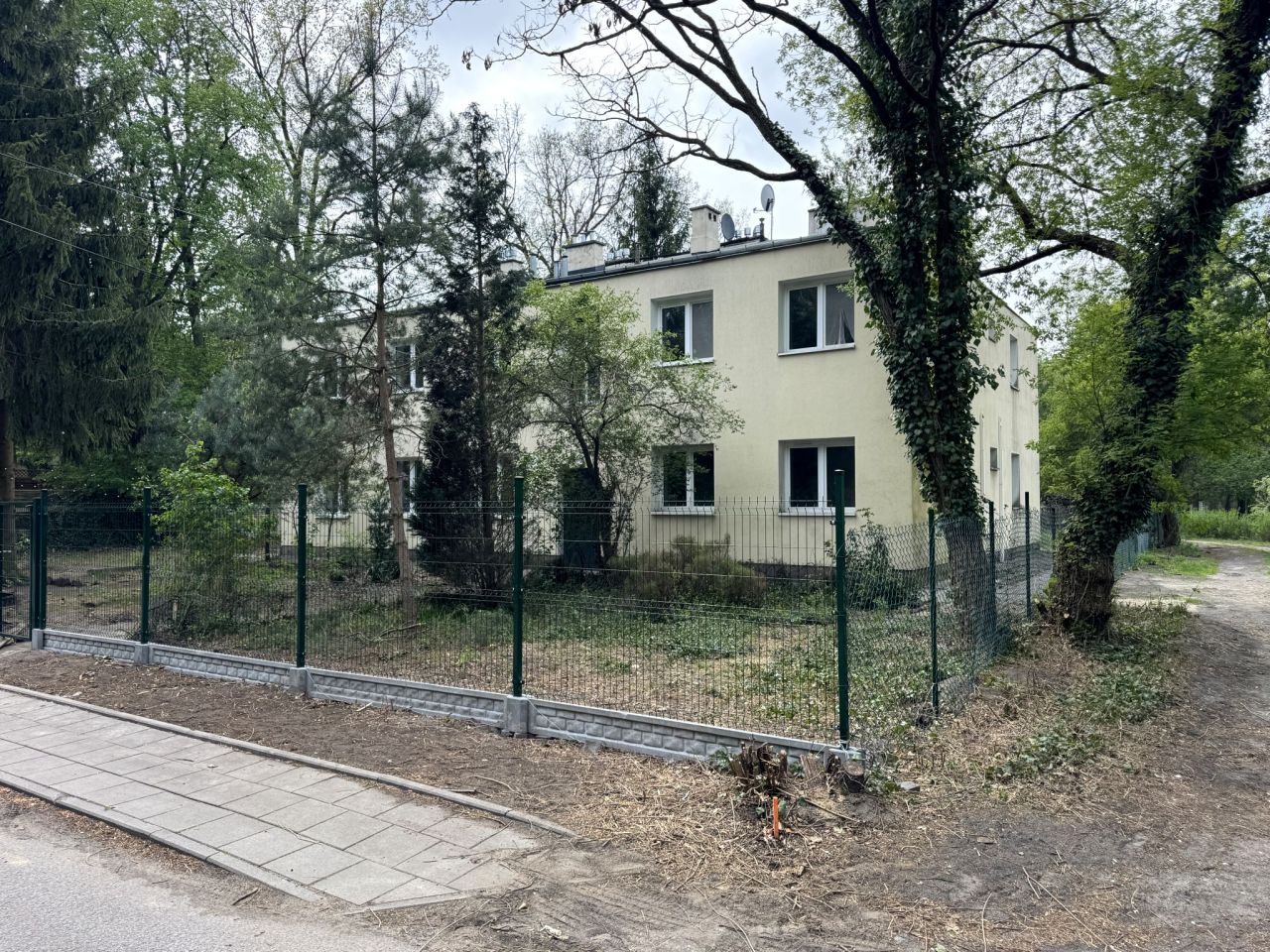 kamienica, 20 pokoi Warszawa Wawer, ul. Bachusa. Zdjęcie 2