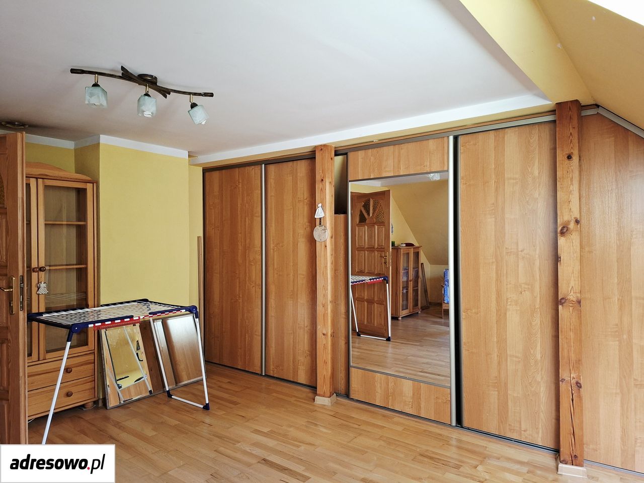 dom wolnostojący, 5 pokoi Komarno. Zdjęcie 18