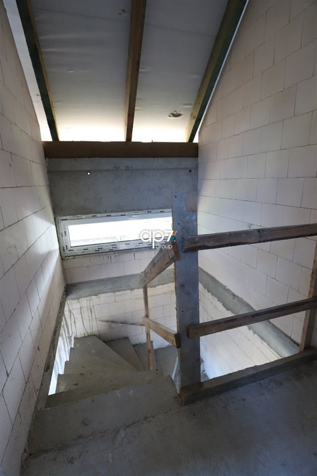 bliźniak, 5 pokoi Mników. Zdjęcie 4