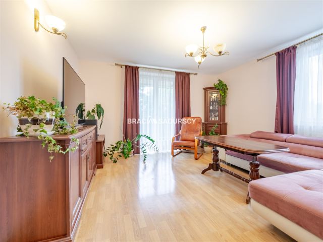 Mieszkanie 3-pokojowe Kraków Prądnik Biały, ul. Kuźnicy Kołłątajowskiej. Zdjęcie 2