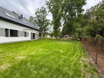 dom wolnostojący, 5 pokoi Złotokłos, ul. 3 Maja. Zdjęcie 4