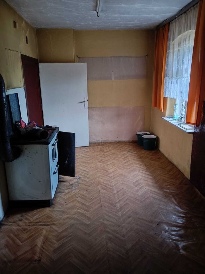 dom wolnostojący, 2 pokoje Zdziechowice. Zdjęcie 7