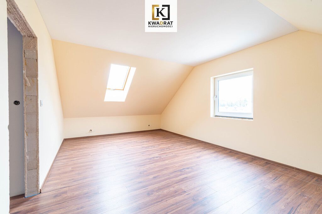 dom wolnostojący, 5 pokoi Mikanów. Zdjęcie 12