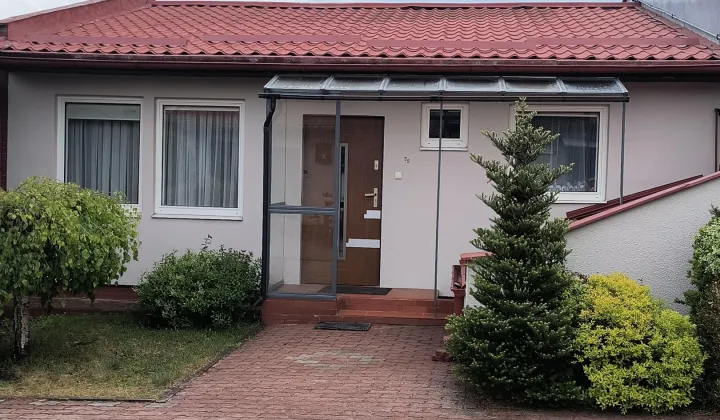 dom szeregowy, 4 pokoje Starogard Gdański, Oś.Nad Jarem