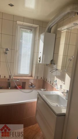 dom wolnostojący, 4 pokoje Łyczanka. Zdjęcie 3