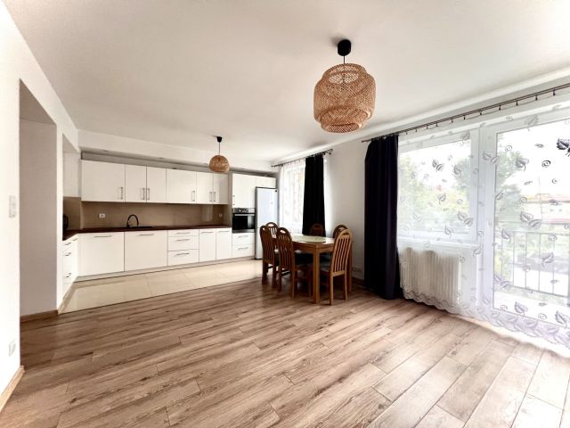 Mieszkanie 4-pokojowe Kraków Podgórze, ul. Opatkowicka. Zdjęcie 3