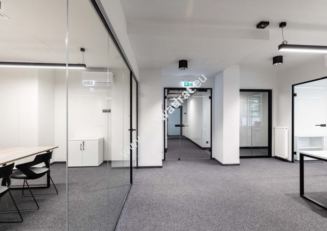 Biuro Warszawa Wola, ul. Jana Pawła II. Zdjęcie 1