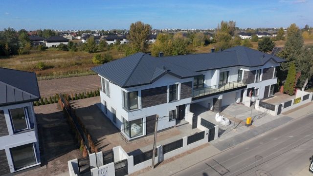 bliźniak, 6 pokoi Opacz Mała. Zdjęcie 14