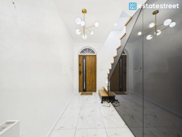 dom wolnostojący, 5 pokoi Leszczawa Dolna. Zdjęcie 10