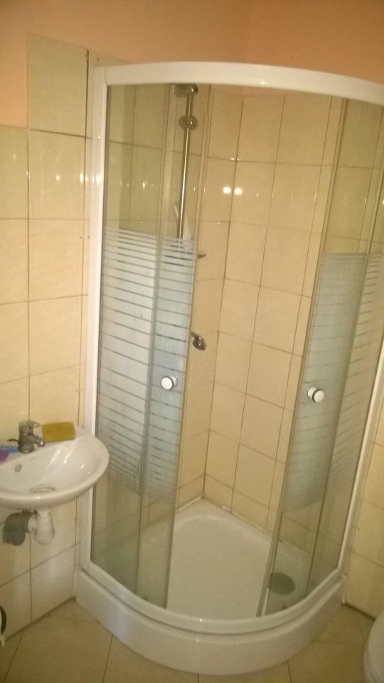 dom wolnostojący, 2 pokoje Bratkowice Sitkówka. Zdjęcie 4