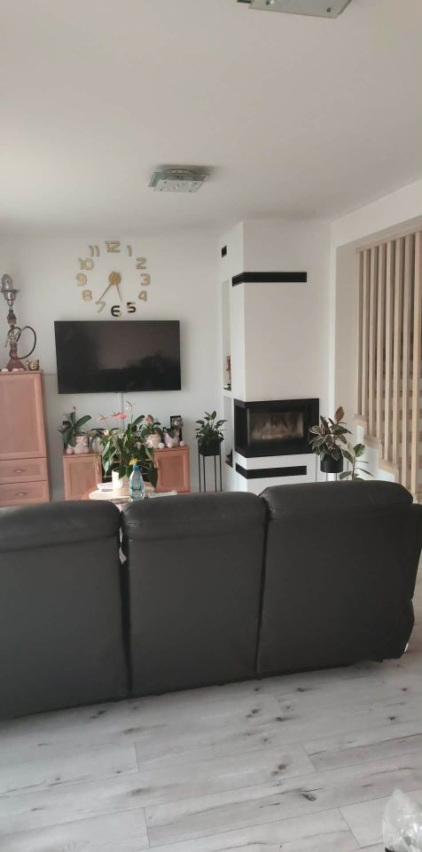 dom szeregowy, 4 pokoje Dąbrowa, ul. Admirała Andrzeja Karwety. Zdjęcie 2