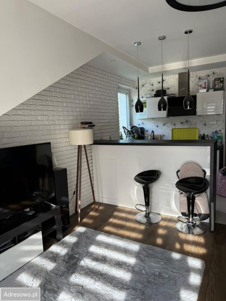 Mieszkanie 3-pokojowe Latchorzew. Zdjęcie 6