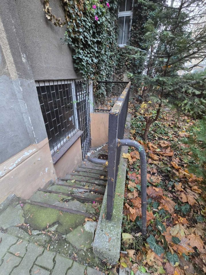 Lokal Poznań Łazarz, ul. Henryka Siemiradzkiego. Zdjęcie 3